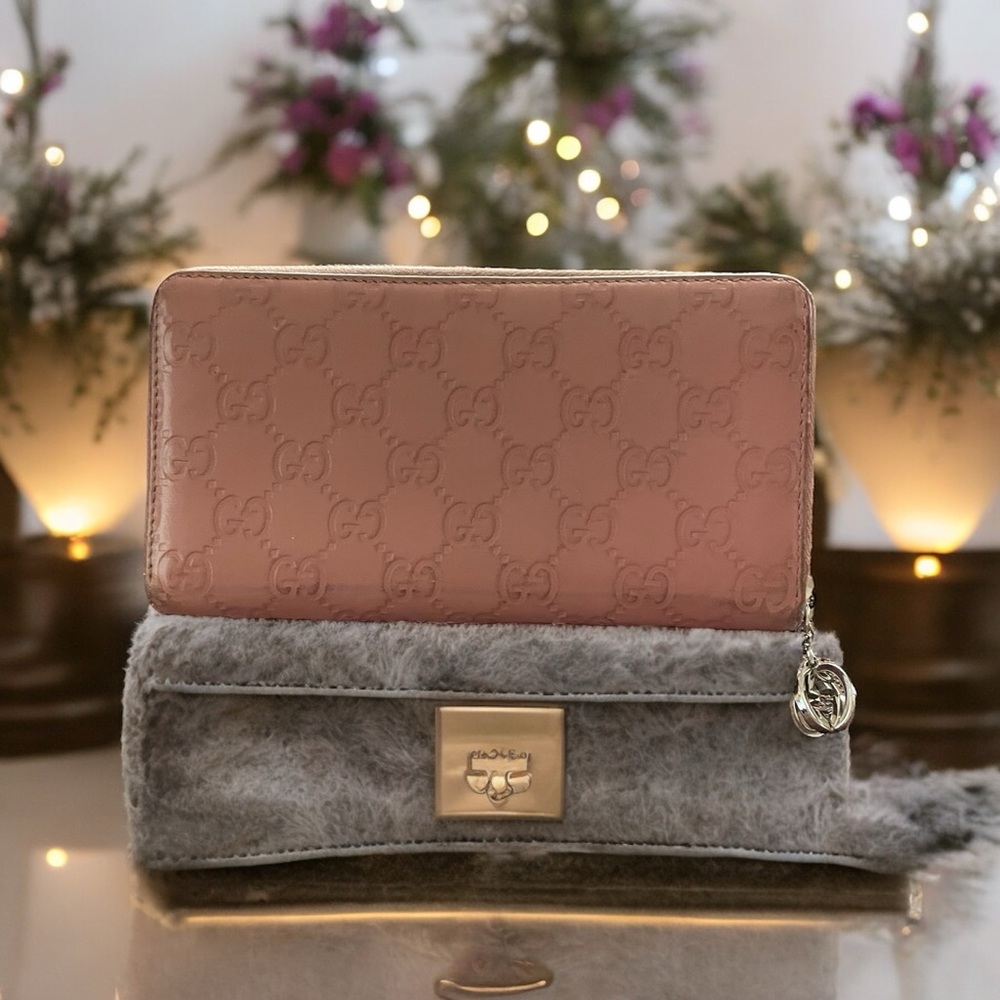 Gucci Leather Zip-Around Wallet